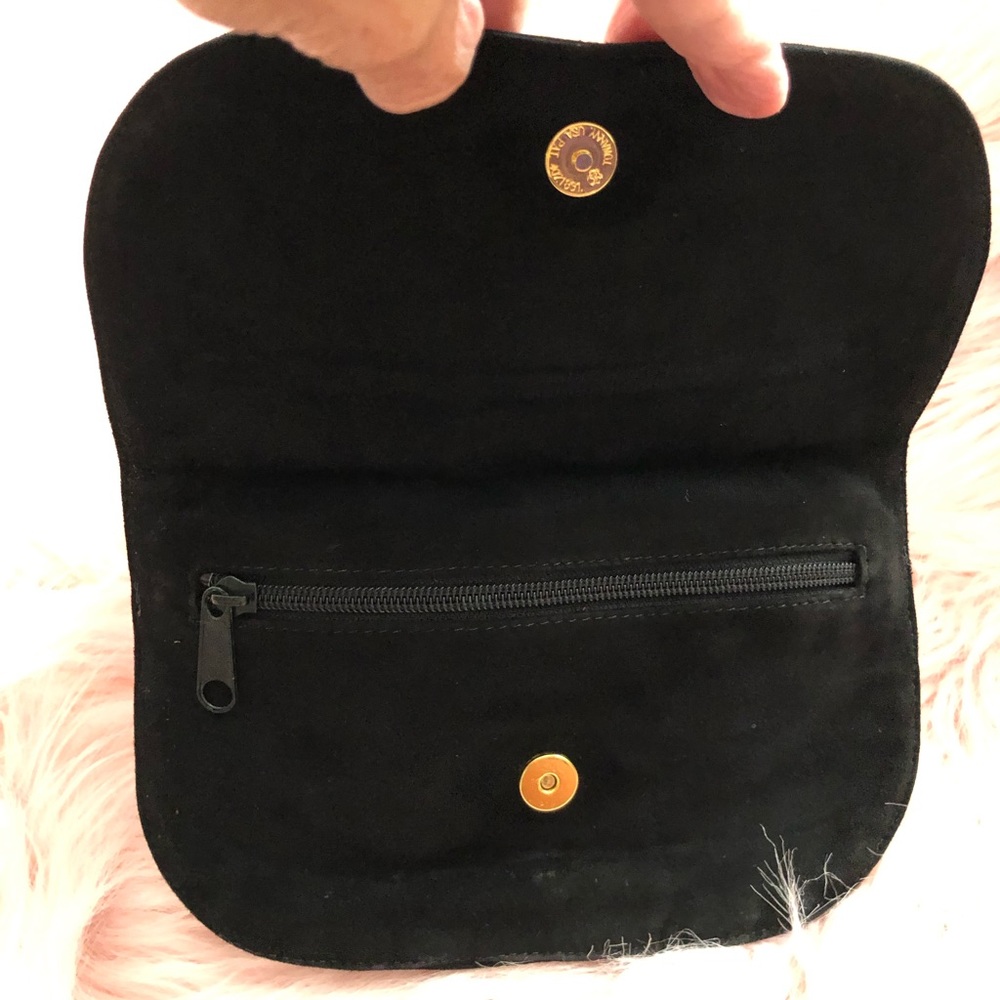 Donna Karan black suede evening bag. - Picture 3 of 4